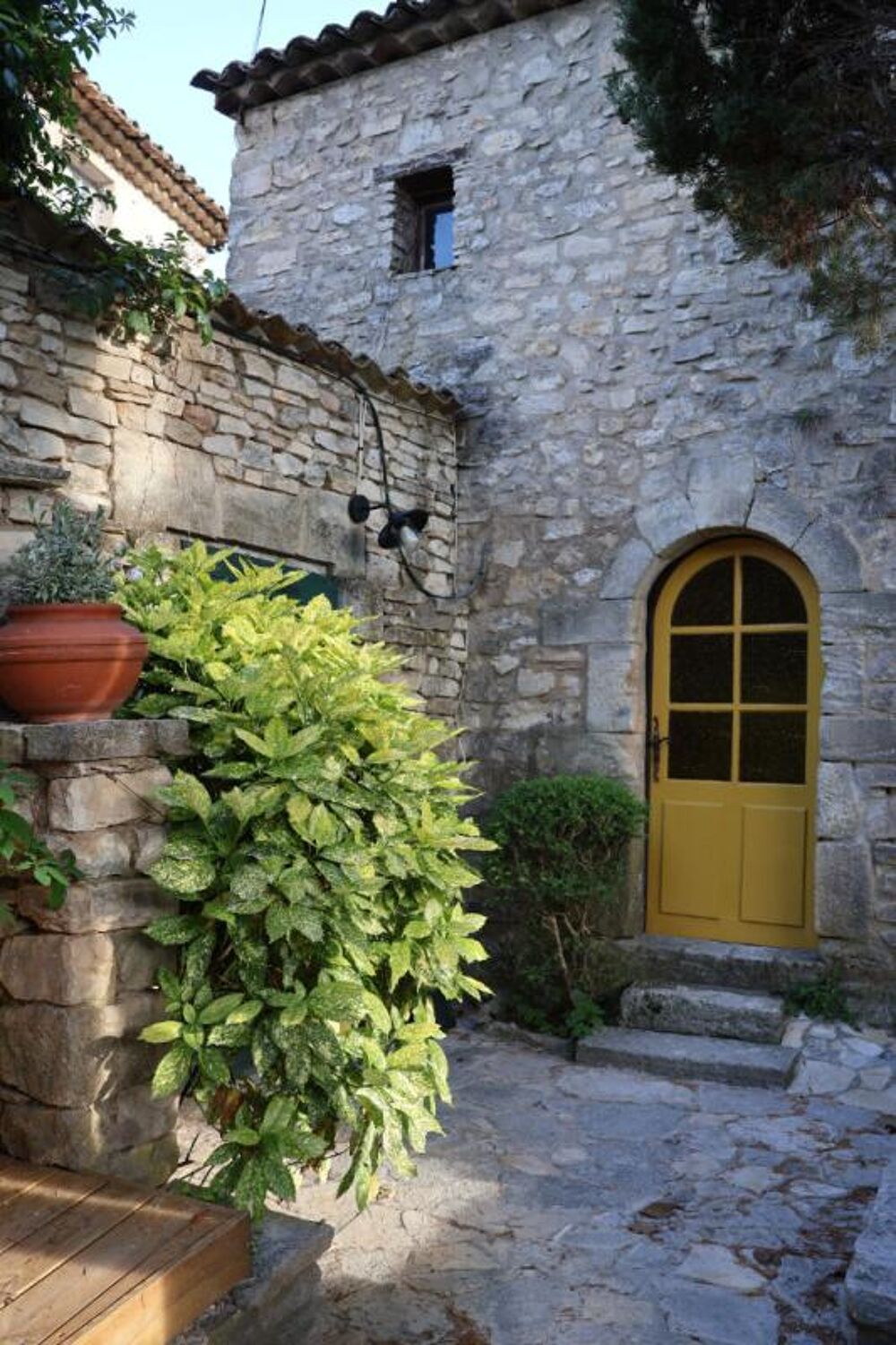 Vente Maison Mas avec piscine, garage, 2 gîtes et 2 chambres d'hôtes Luberon Saint martin de castillon