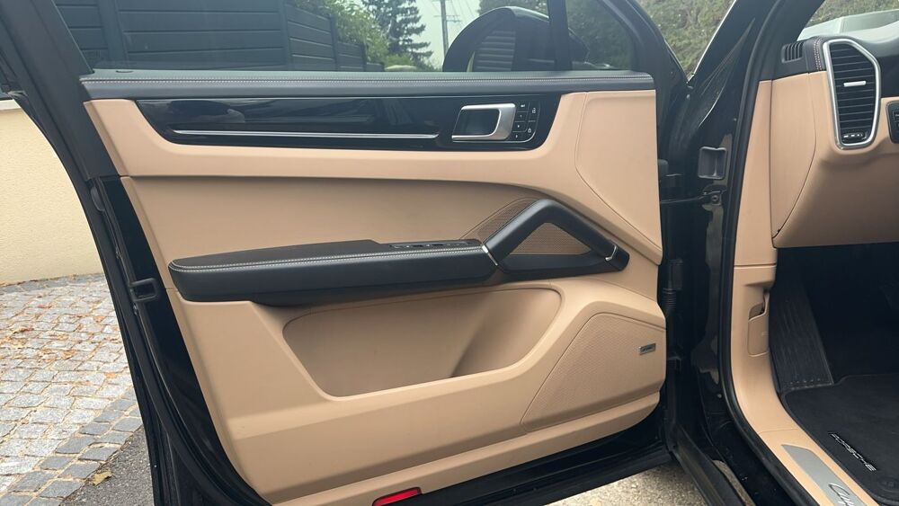Cayenne III 3.0 461 E-Hybride AWD BVA8 . 2021 occasion 69140 Rillieux La Pape