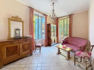  Propriété/château à vendre 7 pièces 176 m²
