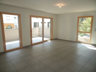  Appartement � louer 4 pi�ces 88 m�