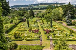  Propriété/château à vendre 15 + pièces 700 m²