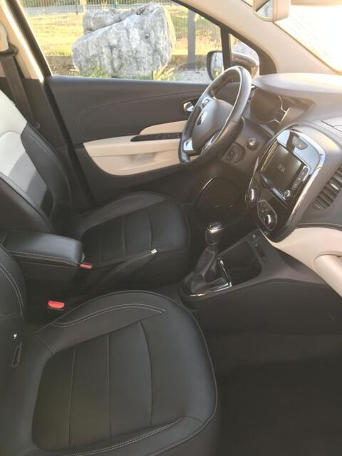 Captur TCE 130 INITIALE PARIS 2019 occasion 38160 Chatte