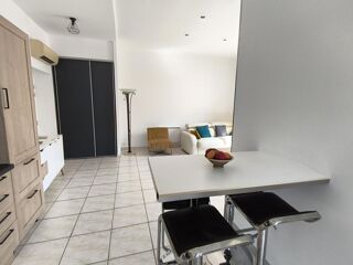  Appartement à louer 2 pièces 47 m²