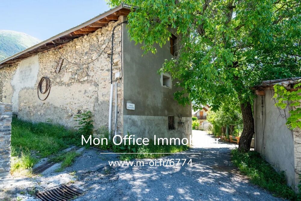 Vente Maison Référence : 6774-MTE - Bâtisse à rénover 150m² - orientée sud- vue Lac Saint andre d embrun
