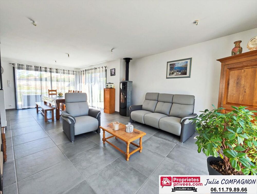 Vente Maison Maison 100 m² avec 2 chambres , 2 garages, grand carport et jardin Saint quentin en mauges
