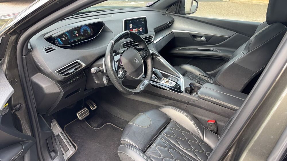 3008 II 1.6 THP 300 Hybrid4 e-EAT8 GT - Automatique Toit ouvrant 2020 occasion 01400 Dompierre Sur Chalaronne
