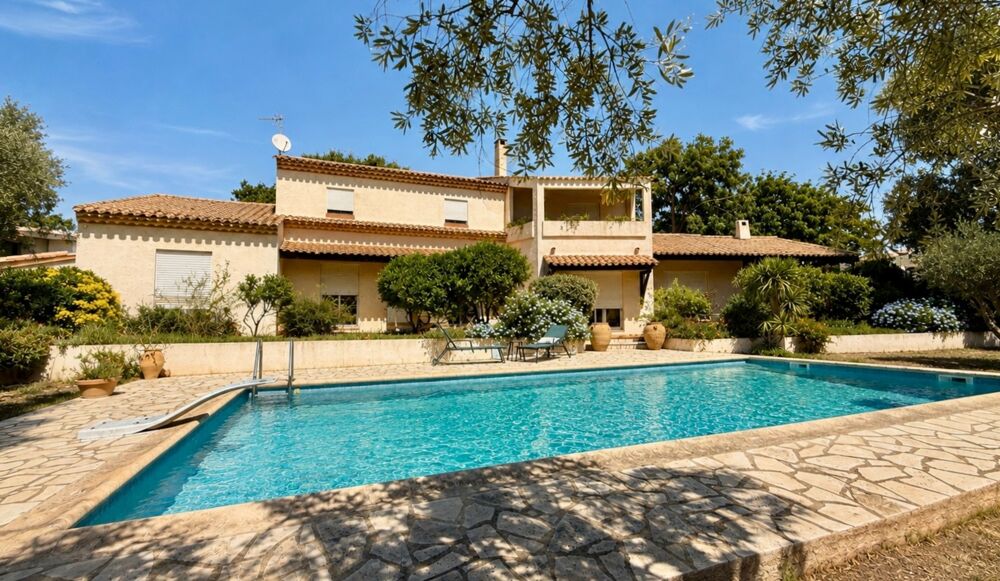 Vente Maison UNE PROPRIÉTÉ INTROUVABLE : 2 159 M² DE JARDIN PRIVÉ AU CŒUR DE NARBONNE Narbonne
