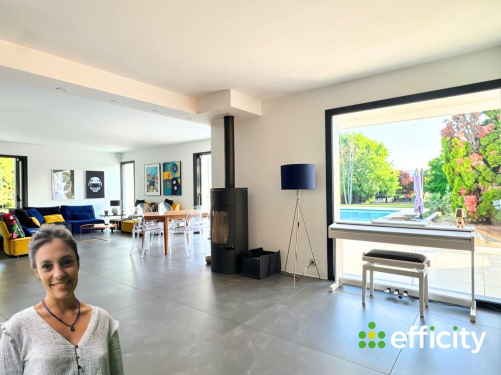 à vendre  Villa Saint-Just-Saint-Rambert (42170)