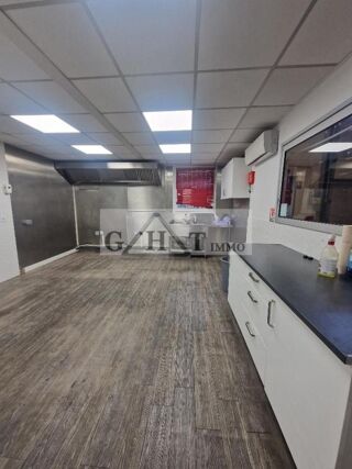   A LOUER 2000 M² DE TERRAIN + 800 M² ENTREPOT BUREAUX A STAINS Stains
