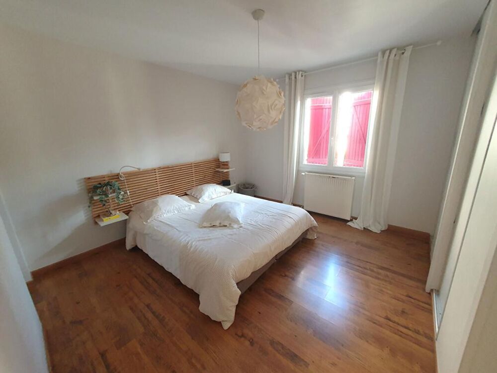 Vente Maison Maison Bourges 6 pièce(s) 164 m2 Bourges