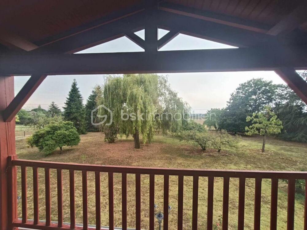 Vente Villa Très Belle Villa type '' Basque '' de plain-pied de 160 m2 érigée sur un Parc de 7 069 m² à Marmande 47200 Marmande