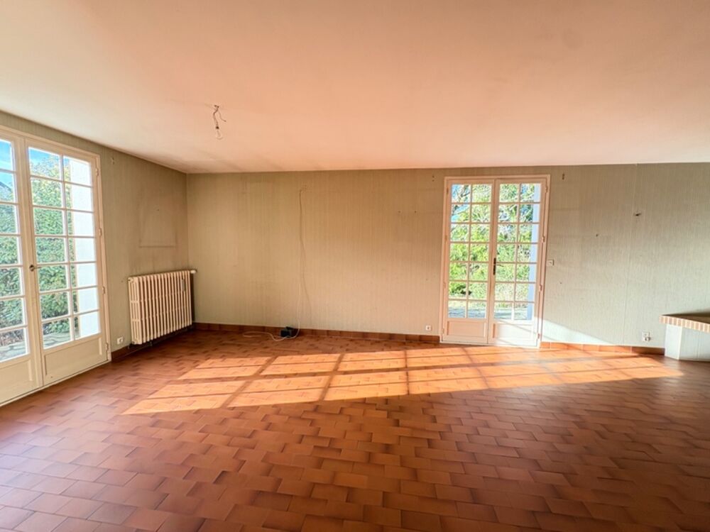 Saint-Avertin  5 chambres, grand jardin, secteur recherché