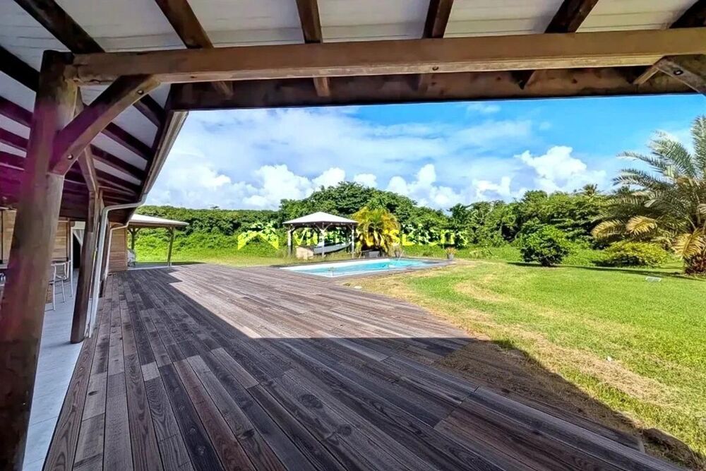 à vendre  Maison Goyave (97128)
