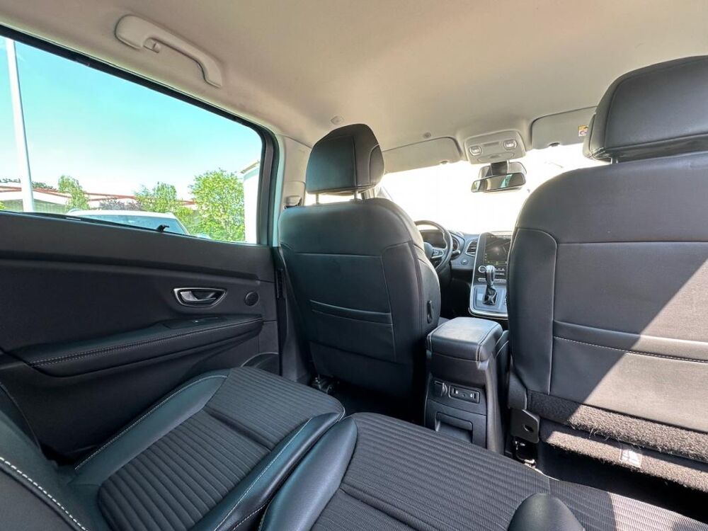 Grand scenic IV IV 1.6 DCI 160 ENERGY INTENS EDC 7PL 2018 occasion 78240 Chambourcy