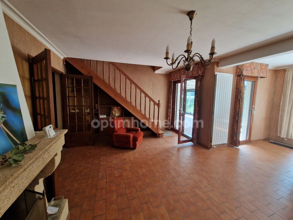 Maison avec grand terrain arboré à ARDON (45)