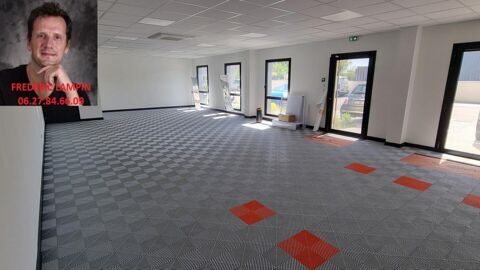 SAINT ANDRE DE CORCY - MURS COMMERCIAUX LIBRES 445 m² 680000 01390 Saint andre de corcy