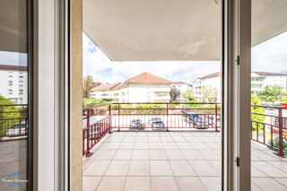  Appartement à louer 3 pièces 52 m²