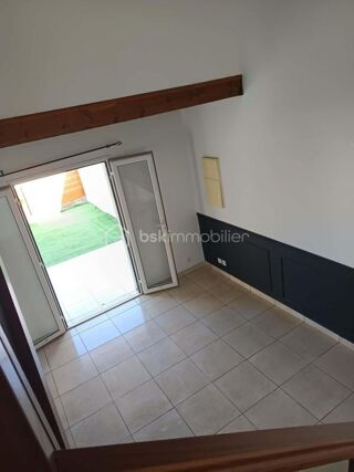  Propriété/château à vendre 4 pièces 80 m²
