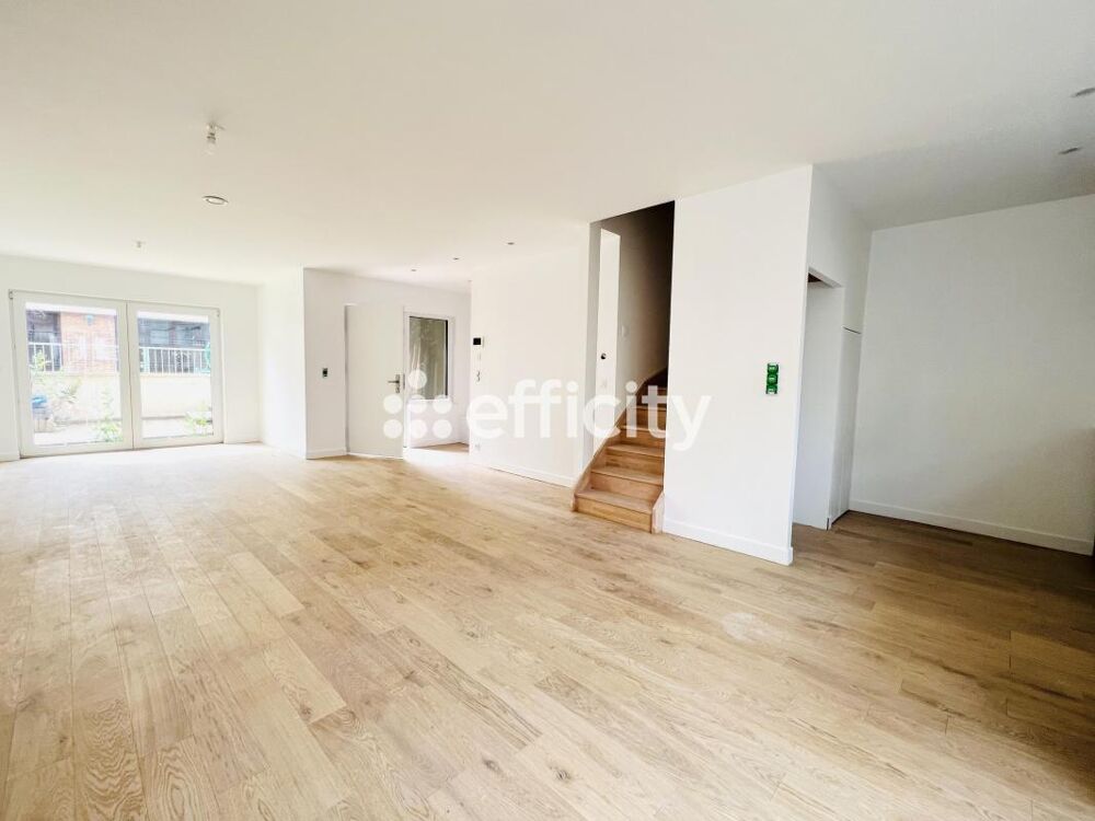 Maison a vendre  - 5 pièce(s) - 250 m2 - Surfyn