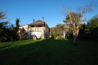  Maison  vendre 6 pices 270 m