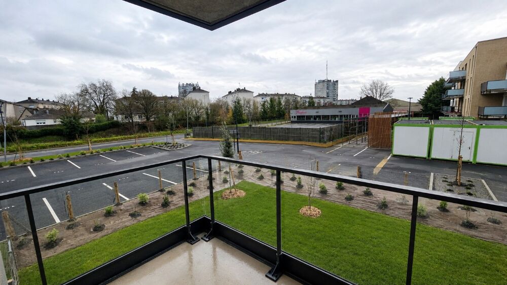 Location Appartement T2 meublé avec balcon et parking à LAVAL Laval