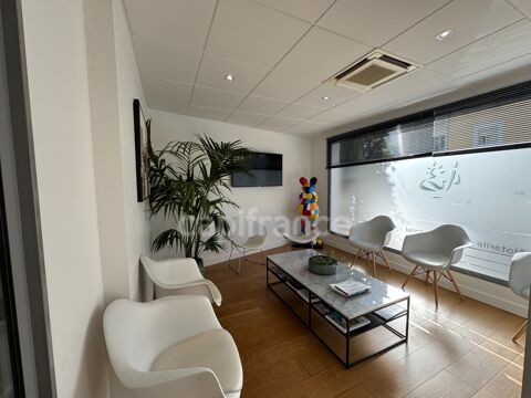 MOUGINS CENTRE – &agrave; louer Local commercial haut de gamme – Visibilit&eacute; en 1&egrave;re ligne – 114 m&sup2; 4100 06250 Mougins