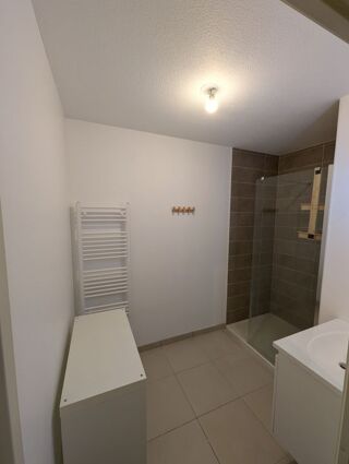  Appartement à louer 2 pièces 41 m²