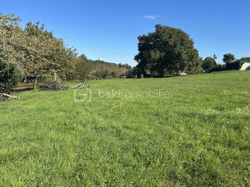 Vente Terrain Terrain constructible d'environ 2 500 m² – secteur calme et recherché Cercoux
