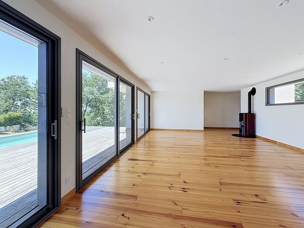 Vente Maison Maison à vendre plain-pied en bois de 149 m², 5 pièces, piscine, 2 garages - BERGERAC (24) Bergerac