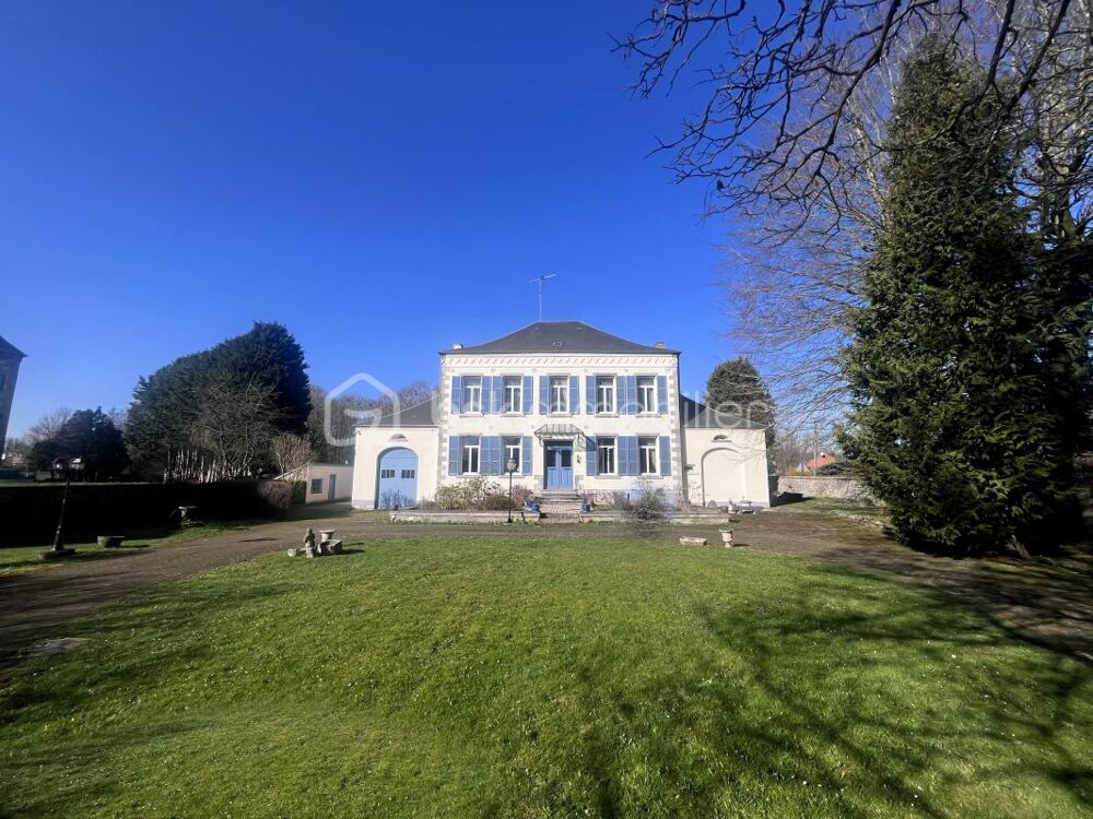 Demeure de caractère de 1855 - 324 m² habitables - Parc de 2 844 m² - 5 chambres - Dépendances. Ferrière-la-Grande