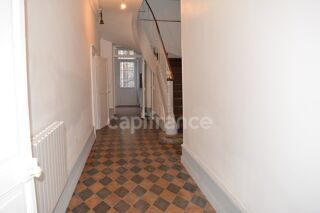  Immeuble à vendre 6 pièces 240 m²