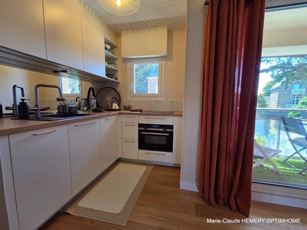 Vente Appartement Dinard, Pointe de la Malouine. Appartement T2 traversant de 54.23 m² parfaitement rénové. 3 balcons, cave Dinard