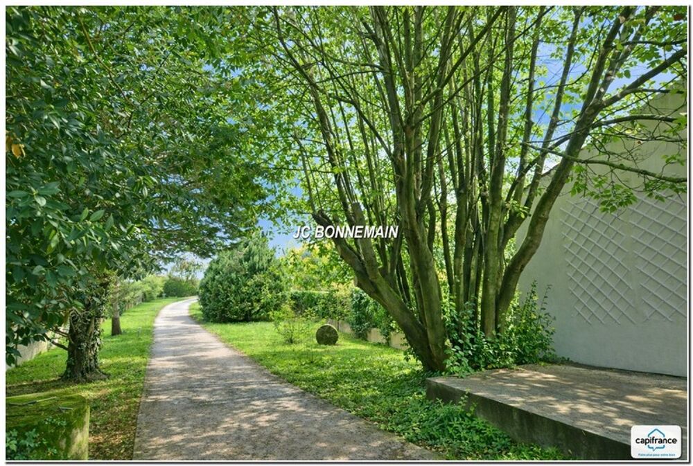 Vente Maison Maison plain-pied à vendre  proche Plages - LE CHATEAU D'OLERON (17) - 135 m² habitables - Terrain 1400 m² - 4 pièces Le chateau d oleron