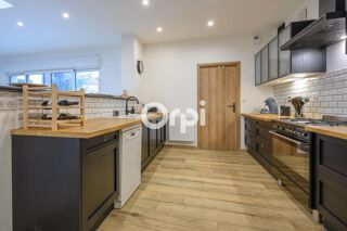  Maison � vendre 7 pi�ces 180 m�