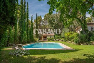  Villa à vendre 8 pièces 272 m²