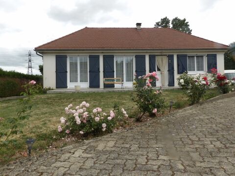   Maison à vendre 8 pièces COMMENTRY (03) terrain 3700 m2 Maison - 8 pièce(s) - 123 m²