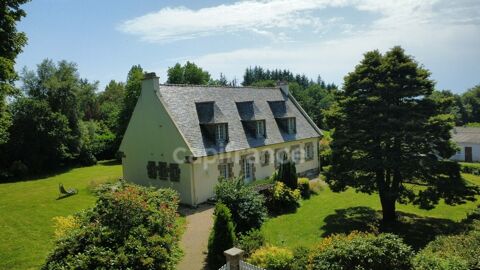   PROPRIÉTÉ DE CARACTÈRE AVEC ÉNORME POTENTIEL + Terrain 2200 M2 Maison - 12 pièce(s) - 249 m²