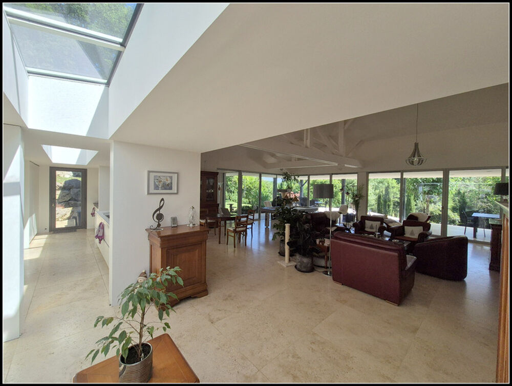 Propriété darchitecte contemporaine unique Prestations haut de gamme  Cadre naturel exceptionnel  La Romieu (32480)