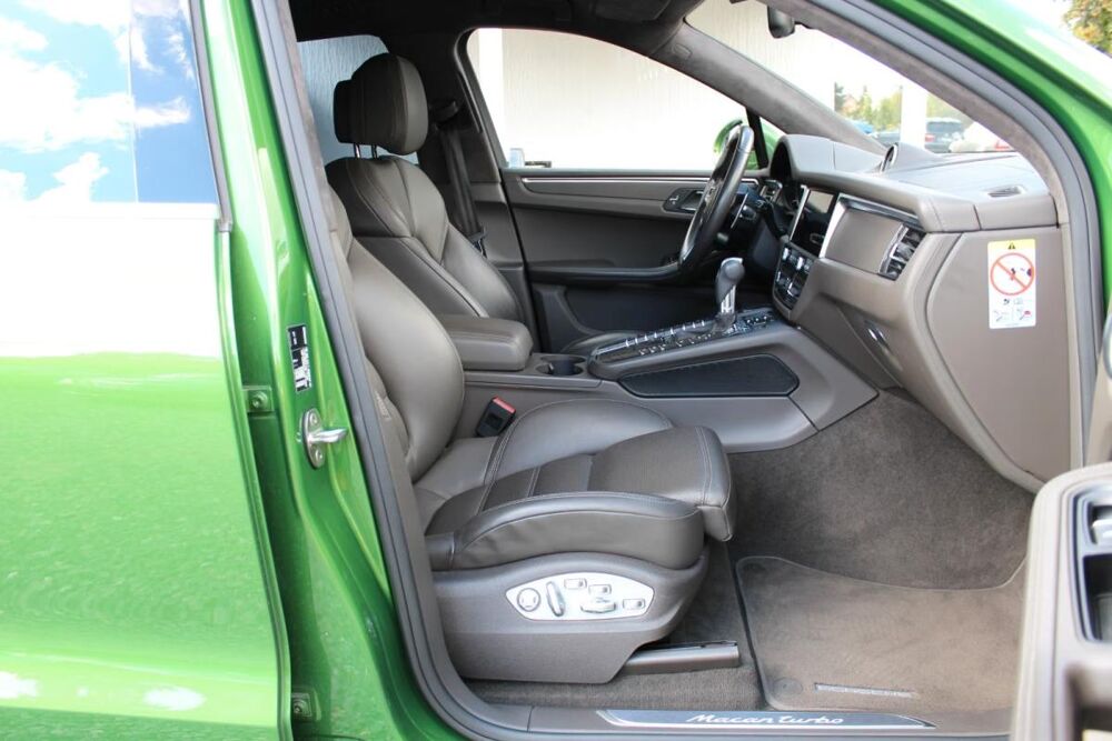 Macan Turbo – LED Jantes 21 Mamba Green Metallic 2e Main 2019 occasion 33000 Bordeaux