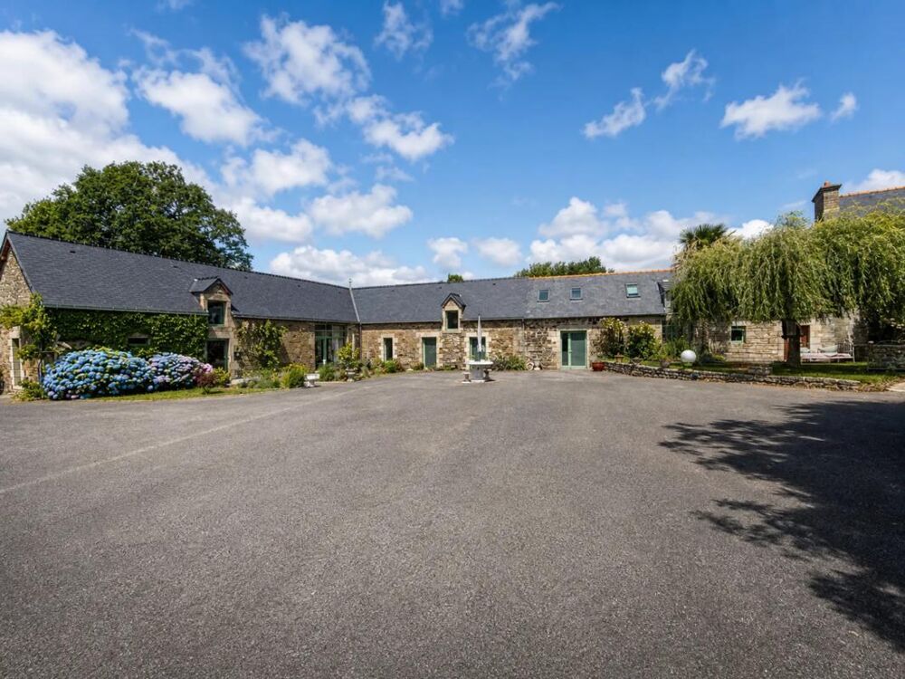 DOMAINE D'EXCEPTION AU COEUR DE LA BRETAGNE
