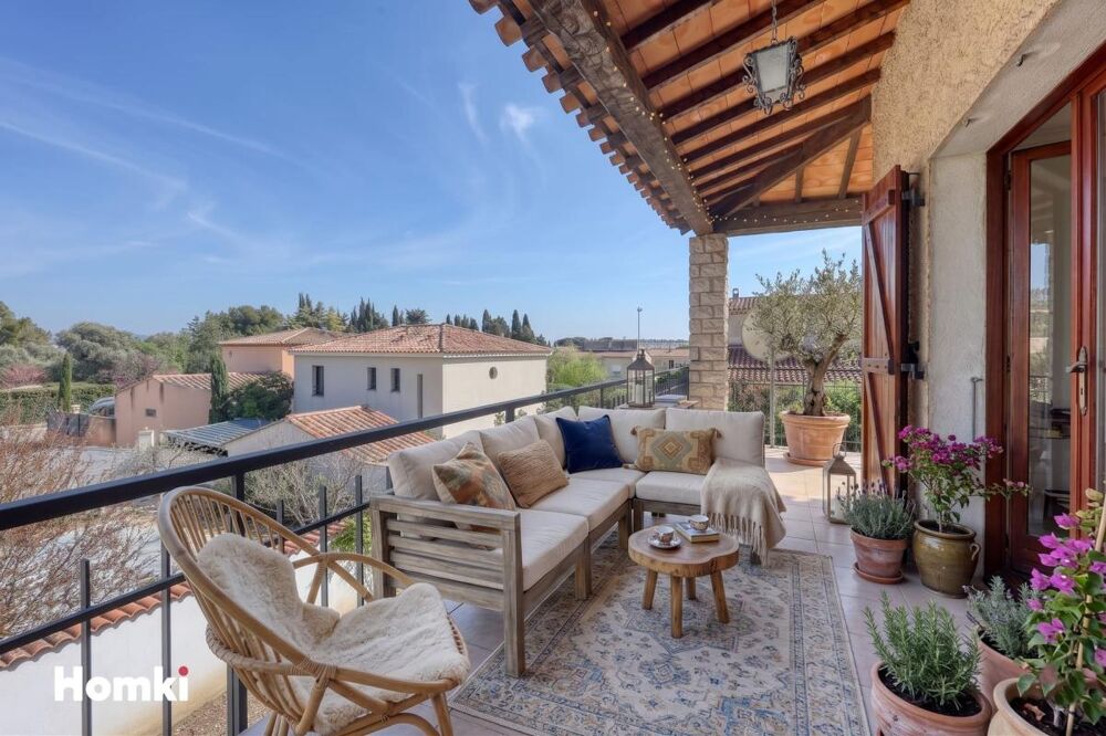 Vente Maison LA CIOTAT MAISON TRADITIONNELLE de 155 m² AGENCEE EN 2 APPARTEMENT DE TYPE 3 La ciotat