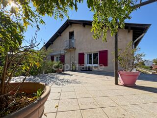  Maison à vendre 7 pièces 211 m²