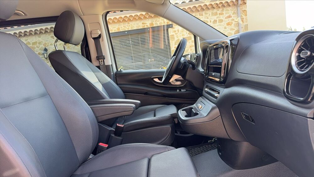 Vito Combi 119 CDI 190 9G-Tronic Mixto Pro - Premi&egrave;re main 5 plac 2024 occasion 26000 Valence