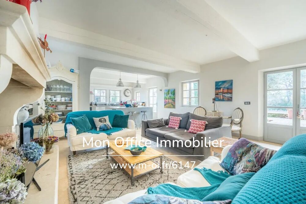 � vendre  Propri�t�/ch�teau Vaugines (84160)