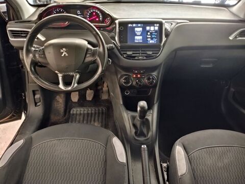 208 1.2 VTI 82 STYLE 5P 2015 occasion 06640 Saint-Jeannet