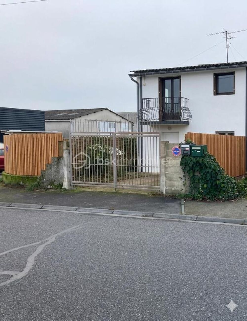 Appartement T3 avec parking et jardin