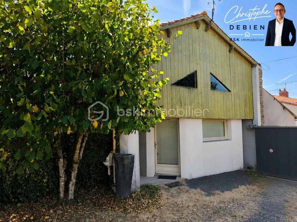 Maison 2 pièces 73 m² · à Les Brouzils · 73 m² · 65 000 €