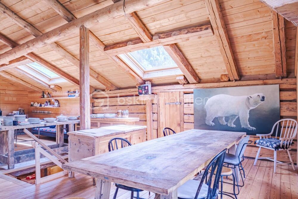 Chalet de 1798 entièrement rénové  refuge d'exception aux Aravis