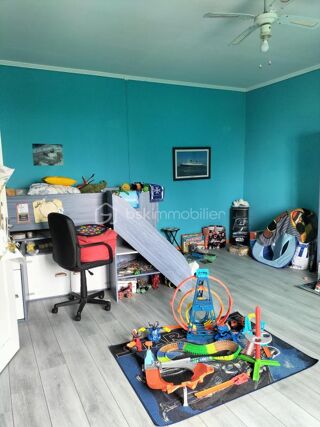  Propriété/château à vendre 6 pièces 240 m²