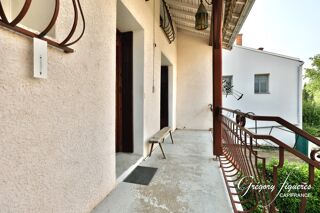  Maison � vendre 8 pi�ces 143 m�